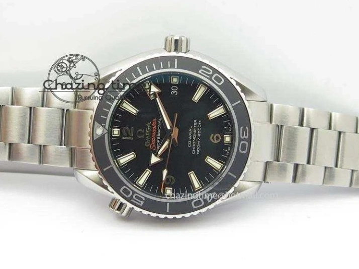 0518 Planet Ocean SS Bp Maker 45mm Black Bezel On SS Bracelet A OnTrend 8218